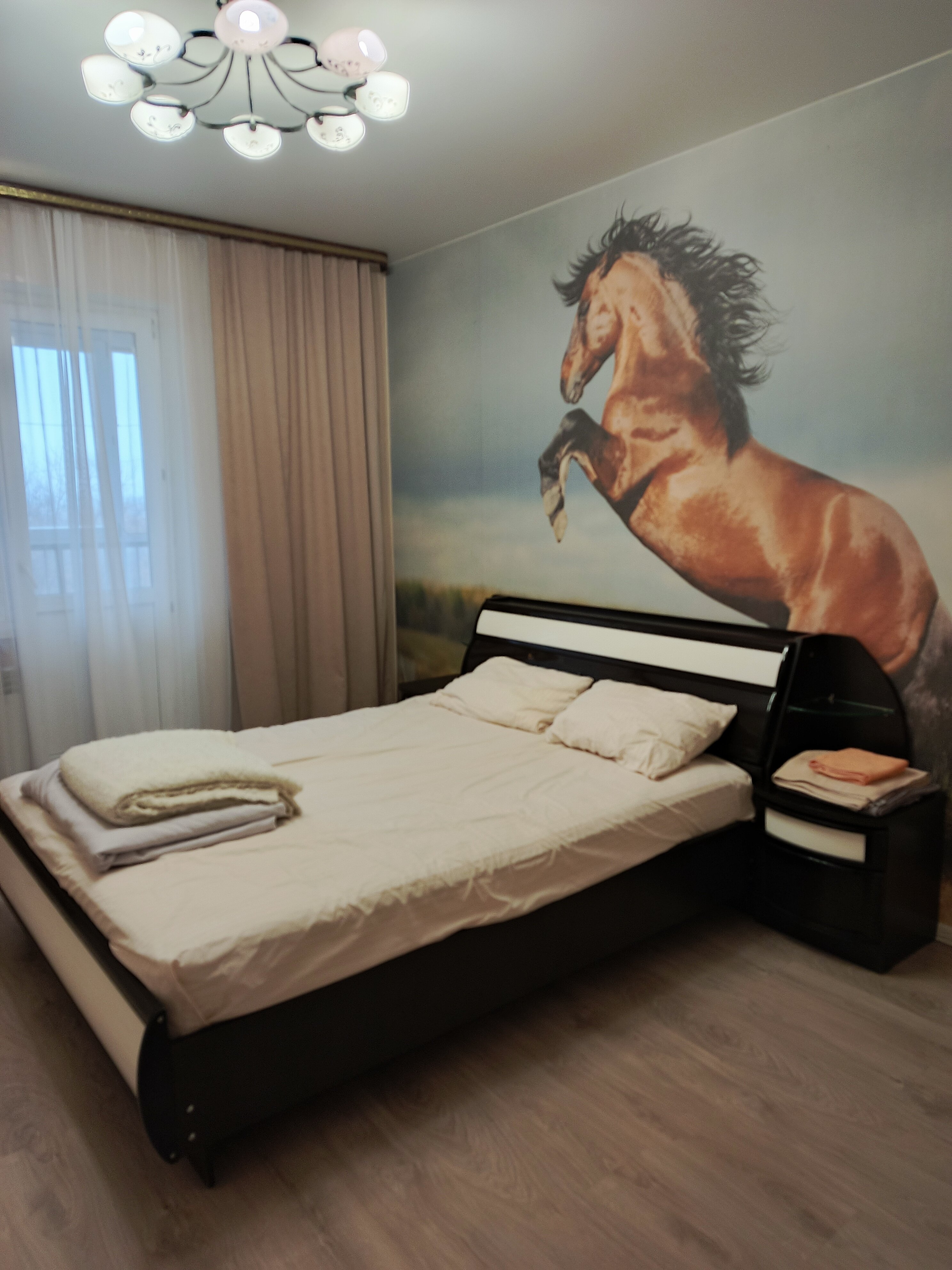 Фото Степаненков на Родионова 43