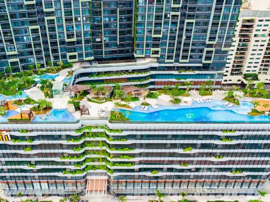 Фото Lumiere Riverside Condo and Suite Khc