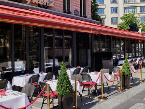 Внешний вид отеля Hotel Barriere Fouquets Paris в Париже, фото 3