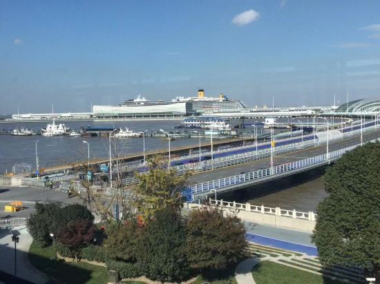 Фото Linjiang International Cruise Hotel