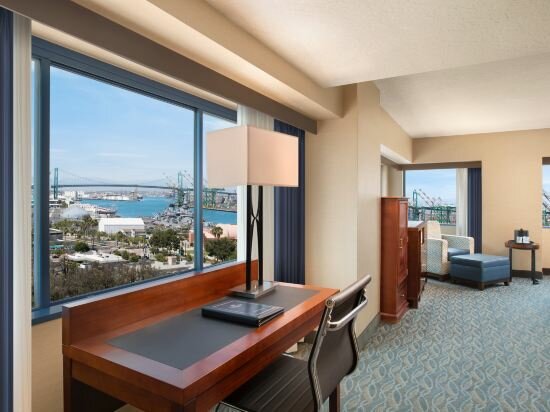 Фото Crowne Plaza Los Angeles Harbor Hotel, an Ihg Hotel