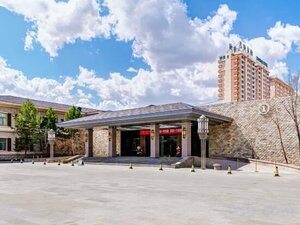 Гостиница Tianjiao Hotel