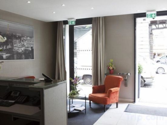 Фото Le Relais Saint Charles Paris