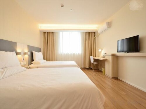 Yining Hotel