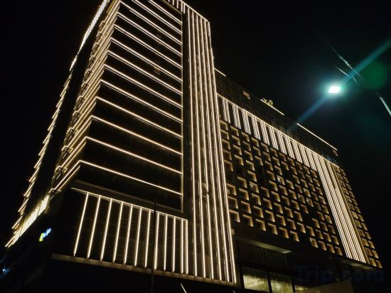 Фото Taj Skyline Ahmedabad