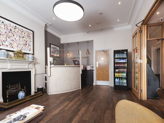 Фото Garden Court Hotel