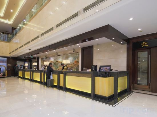 Фото Beijing Continental Grand Hotel