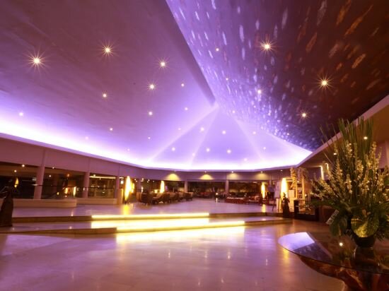 Фото The Singhasari Resort