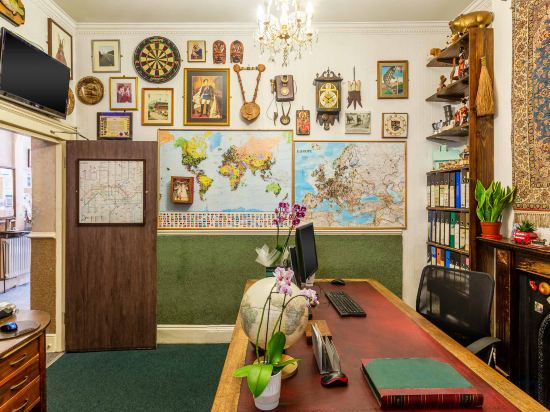 Фото St Athans Hotel