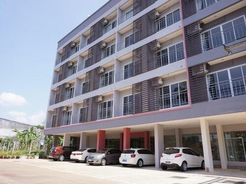 Гостиница Chompu Nakarin Apartment в Транге