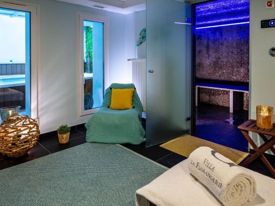 Фото Garrigae Villa La Florangerie