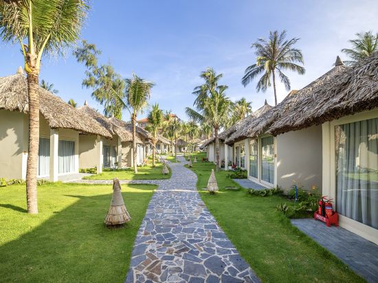 Фото Coco Cottage Beachfront Resort