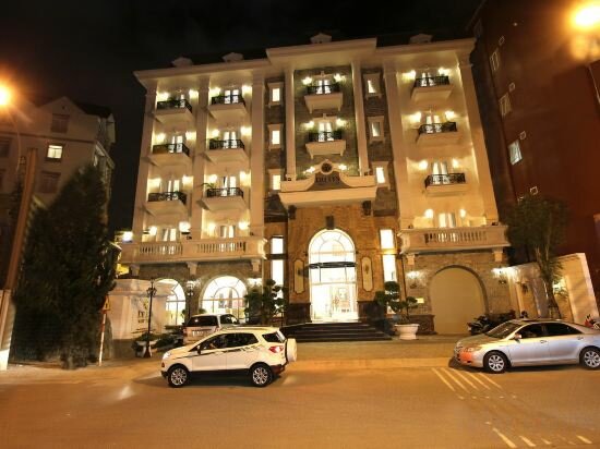 Фото отеля 1