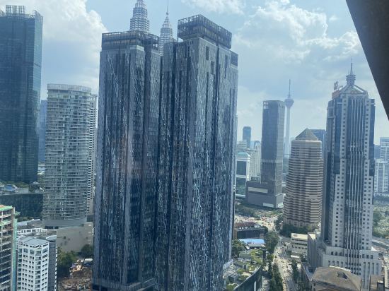 Фото Scarletz Suites Klcc by M Suites