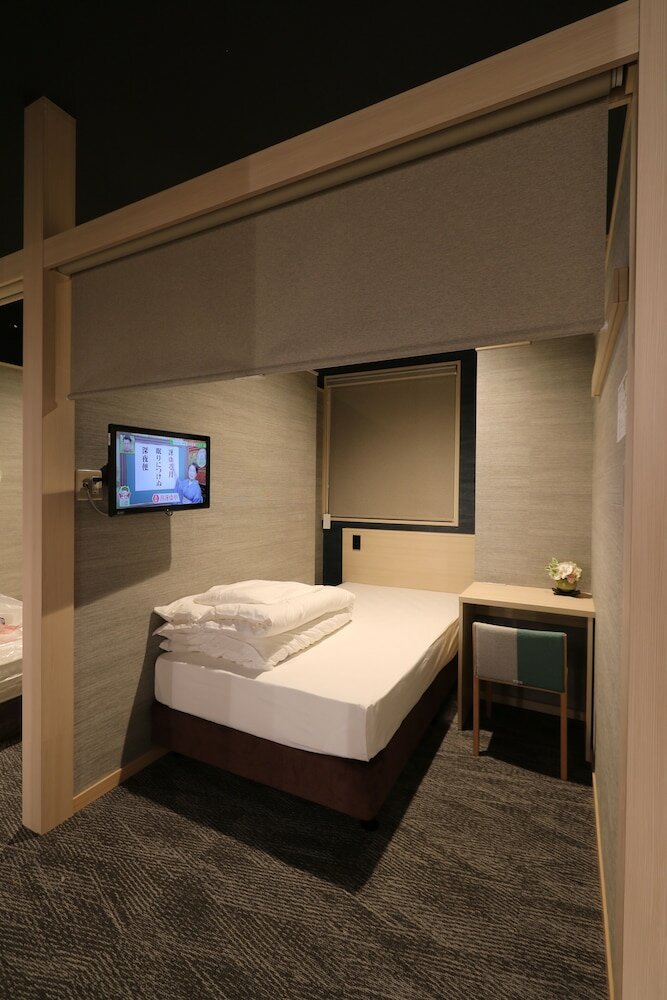 Фото Hotel J-ship Osaka Namba