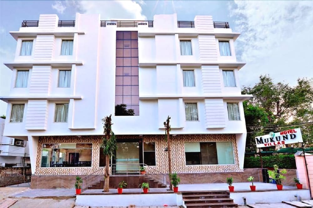Фото Hotel mukund villas