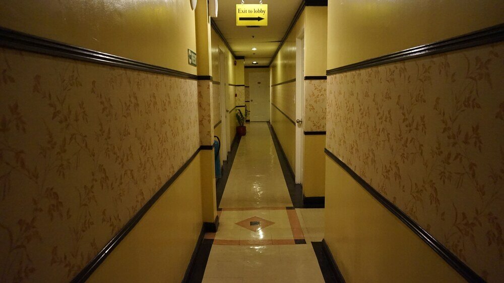 Фото Hotel Sogo Lrt Monumento Station