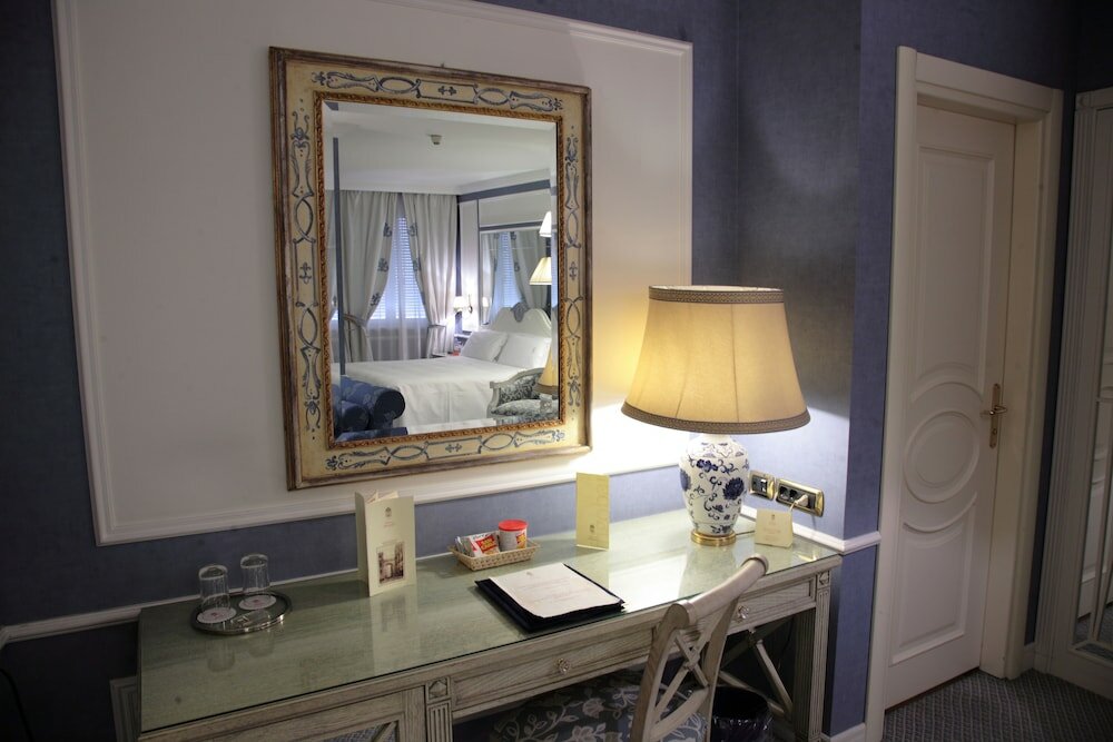 Фото Palazzo Alabardieri