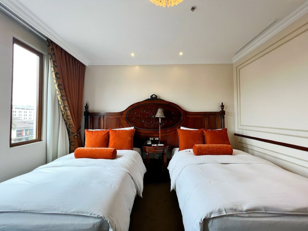 Фото Hotel Plaza Grande