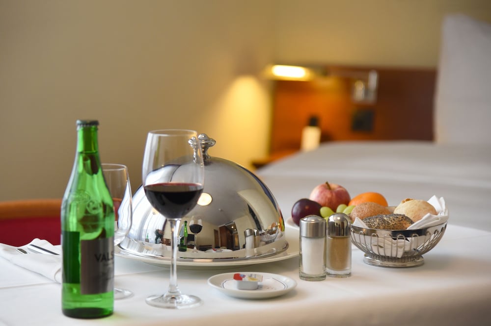 Фото Glärnischhof by Trinity