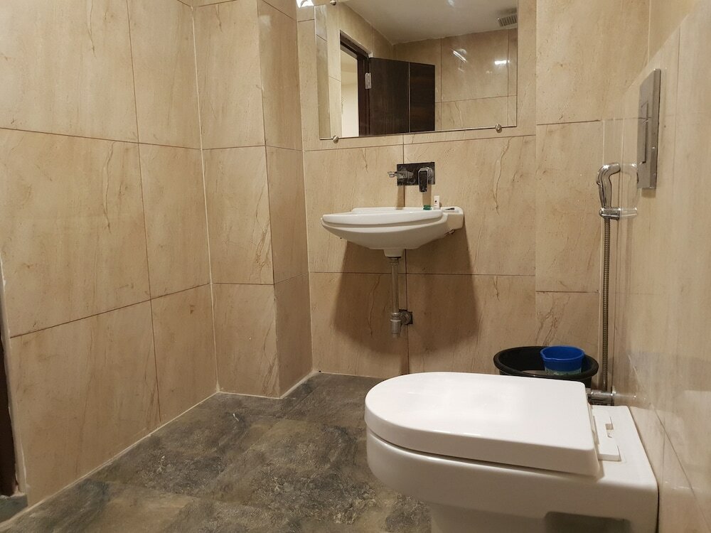 Фото Hotel Mittal Avenue & Paradise