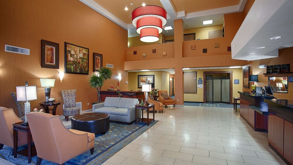 Фото Best Western Plus Fresno Inn
