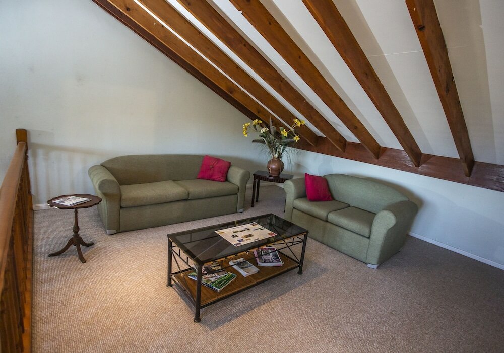 Фото Ainslie Manor B&b