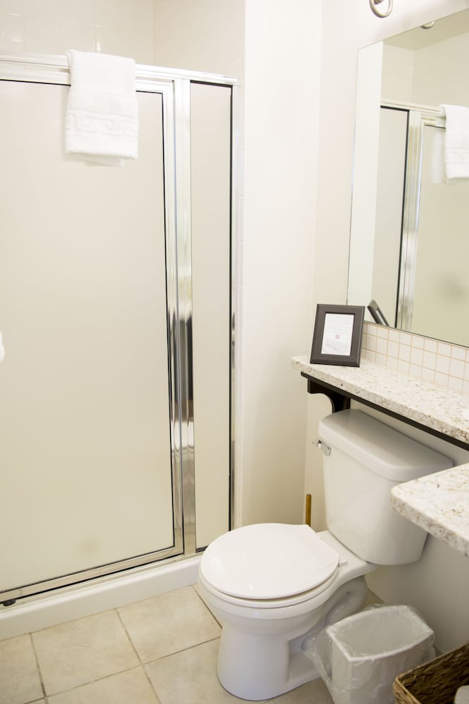 Фото The Georgetown Inn