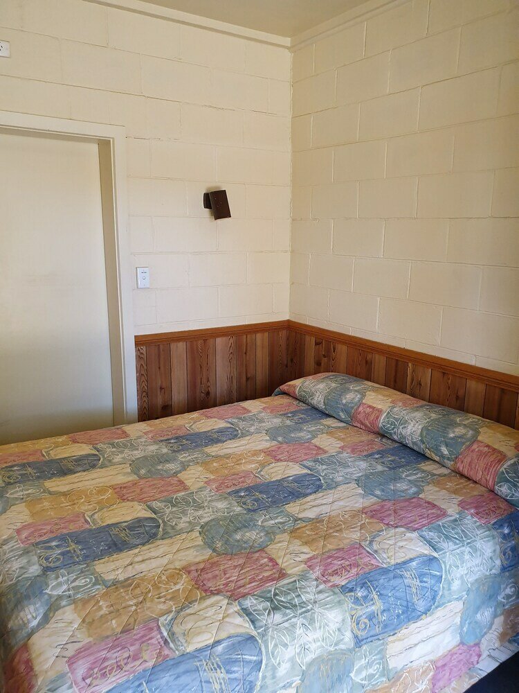 Фото Opal Inn Hotel Motel