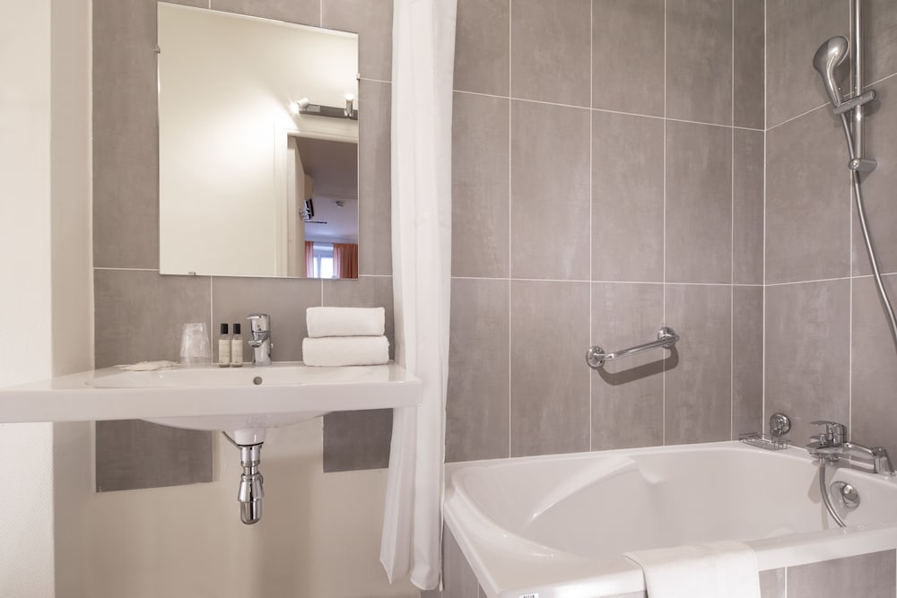 Фото Hôtel Londres Saint Honoré