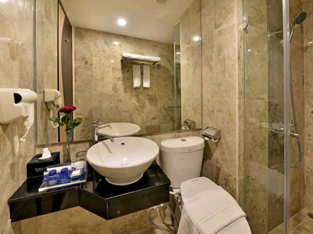 Фото Serela Waringin