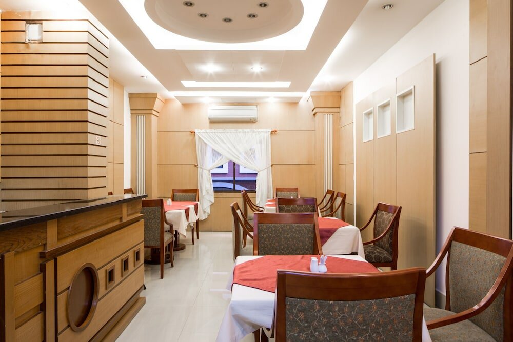 Фото Little Brick Saigon Hotel