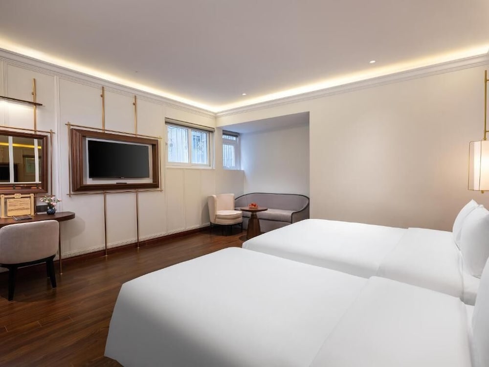 Фото Minerva Premium Hotel