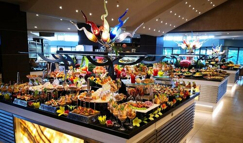 Внешний вид отеля Limak Lara Deluxe Hotel & Resort в Аксу, фото 3