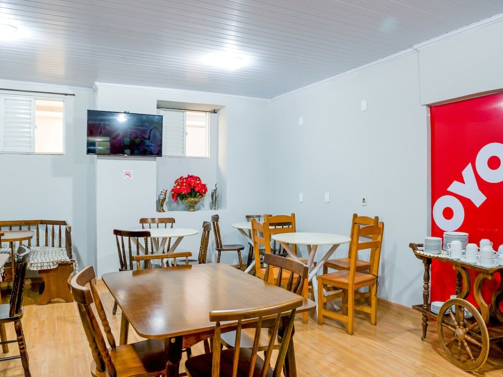 Фото Oyo Hotel Lindoia, Petropolis