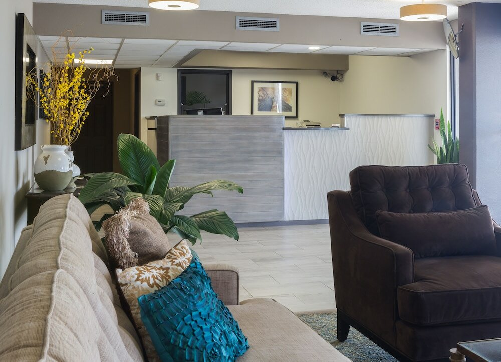 Фото Marina Inn & Suites Chalmette