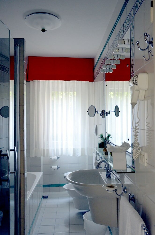 Фото Hermitage Hotel & Resort