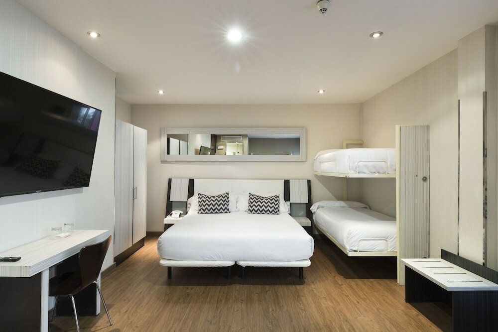 Фото Petit Palace Triball