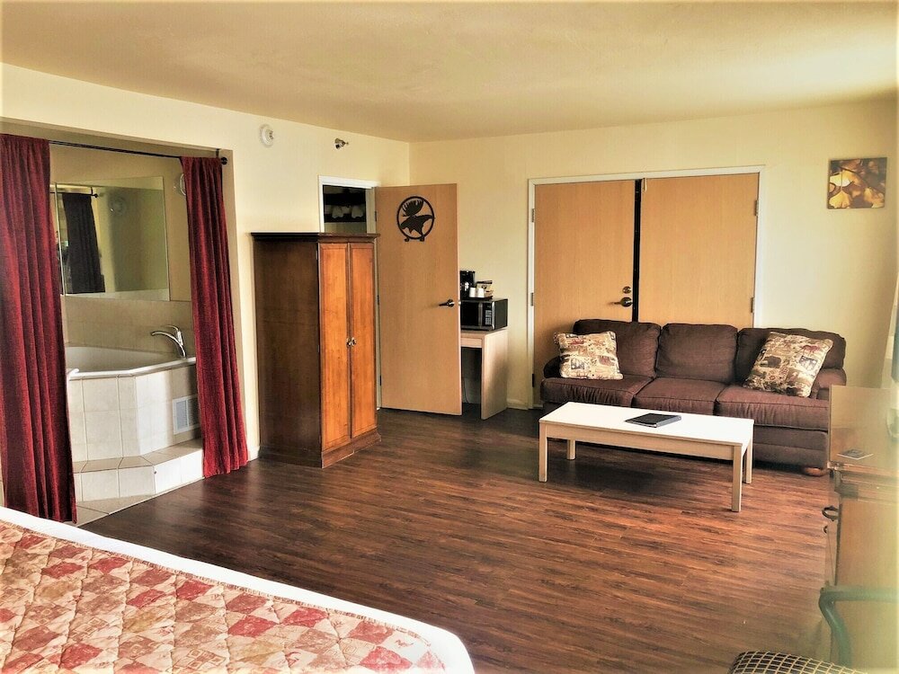 Фото Ramada by Wyndham Anchorage Downtown