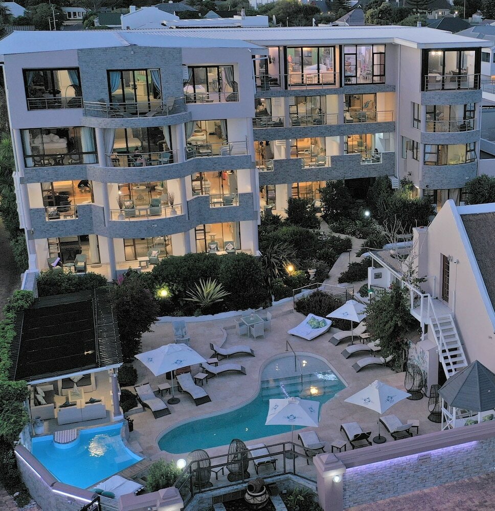 Фото Misty Waves Boutique Hotel