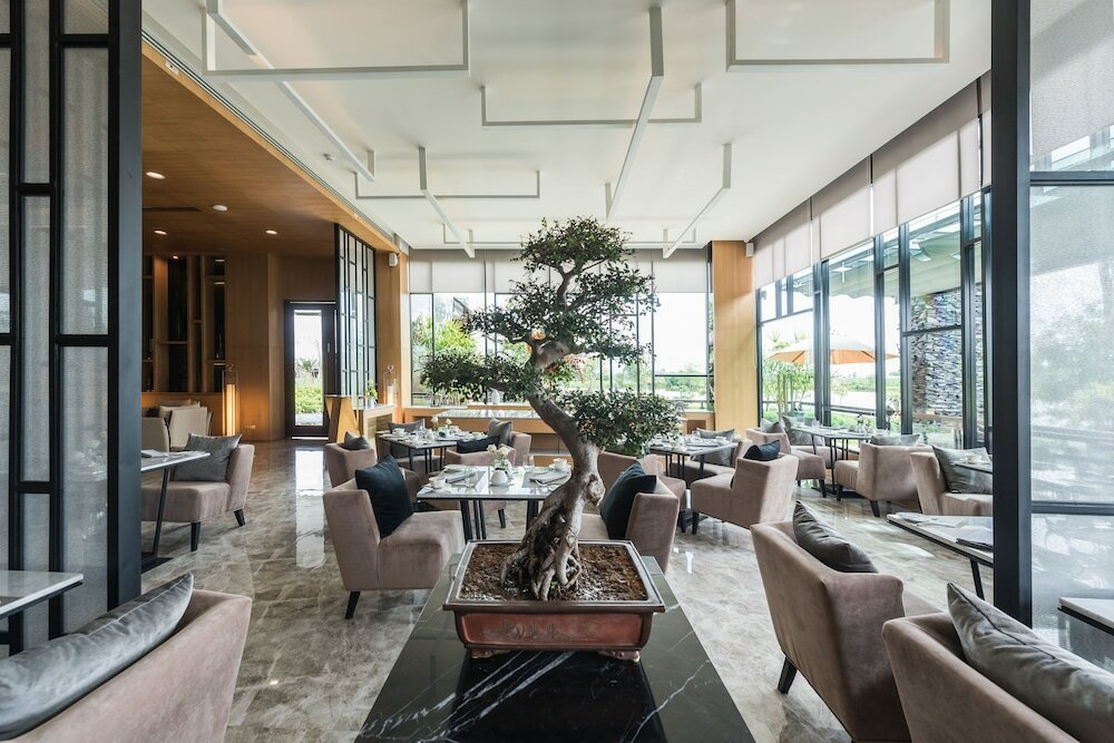 Фото Отель North Hill City Resort