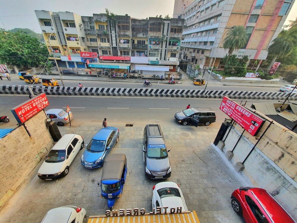 Фото Hotel Greens