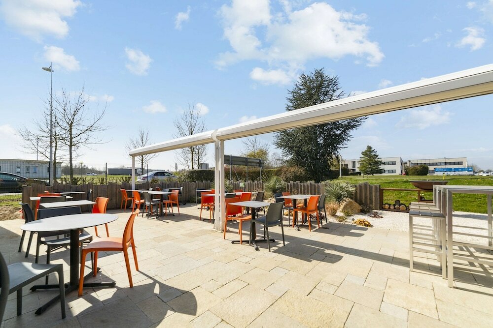 Фото Campanile Chartres