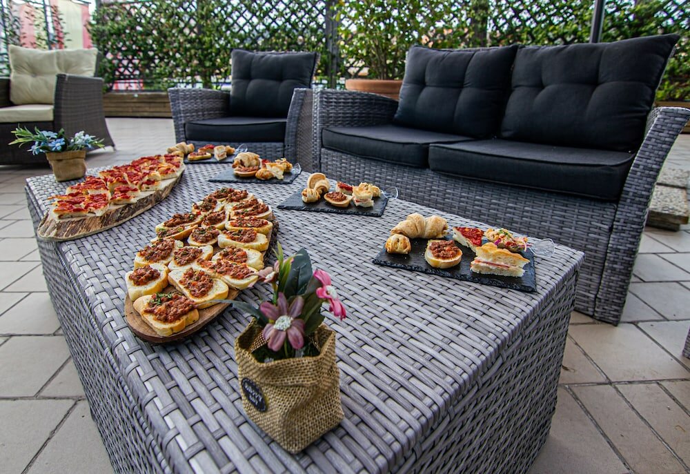 Фото Tuscany Inn