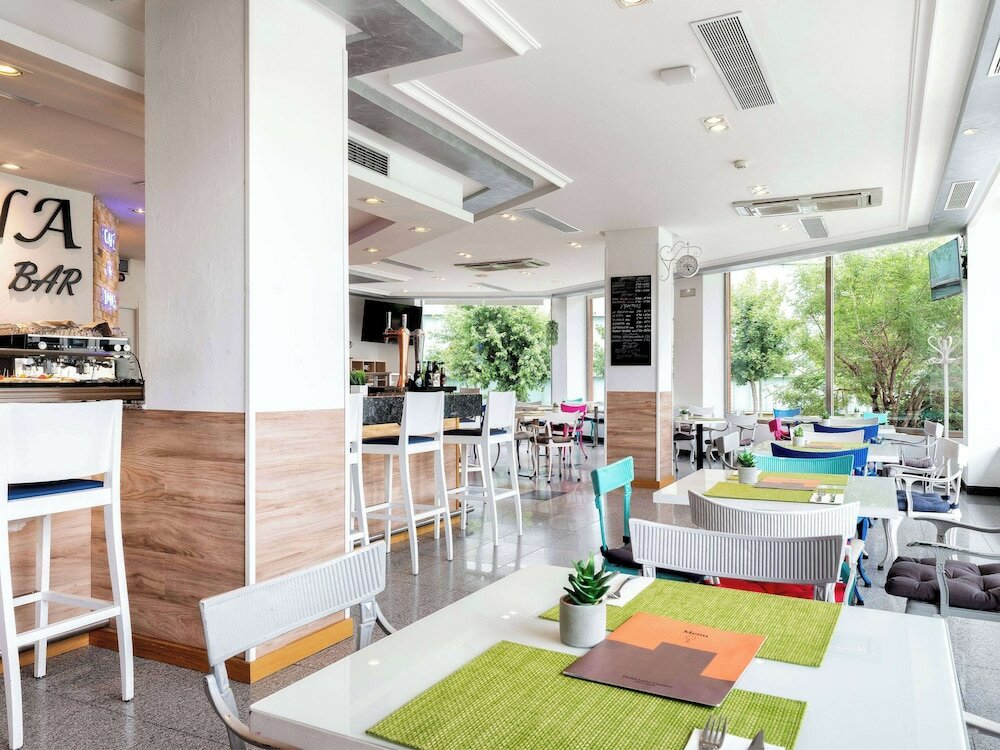 Фото Hotel Leon Camino Affiliated by Melia