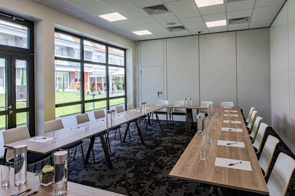 Фото Europe Haguenau - Hôtel & SPA