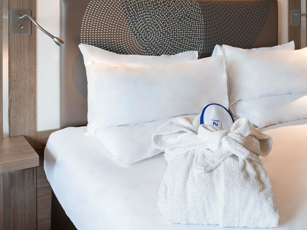 Фото Novotel Paris 17