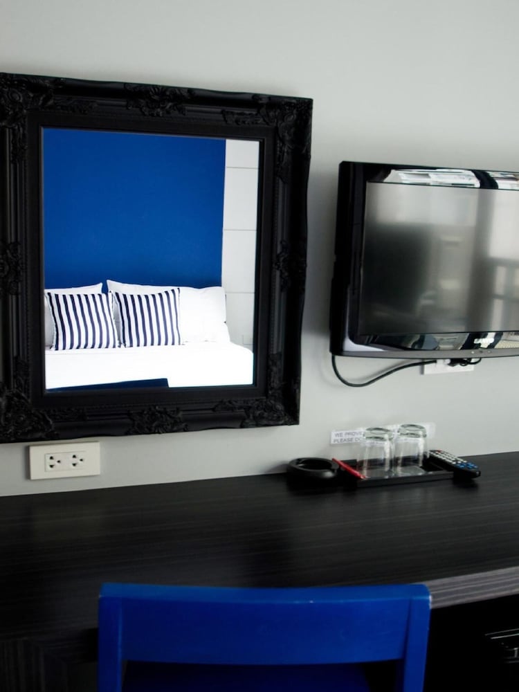 Фото Di Place Hotel