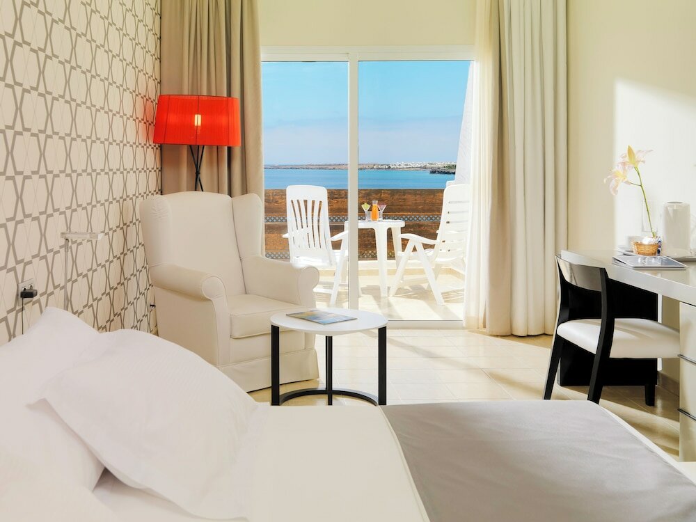 Фото H10 Timanfaya Palace