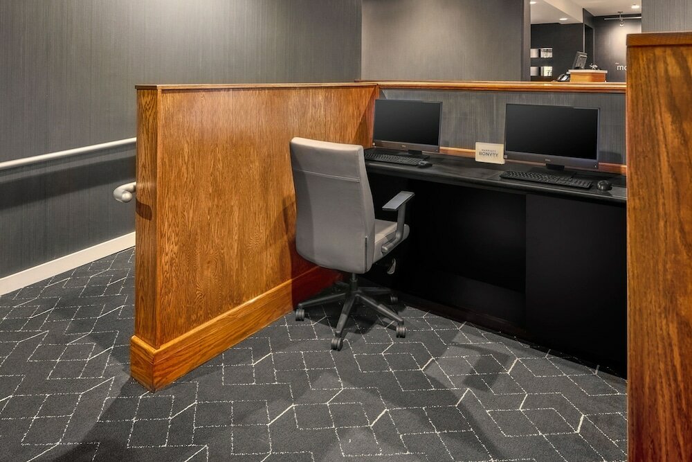 Фото Courtyard by Marriott Columbus Dublin